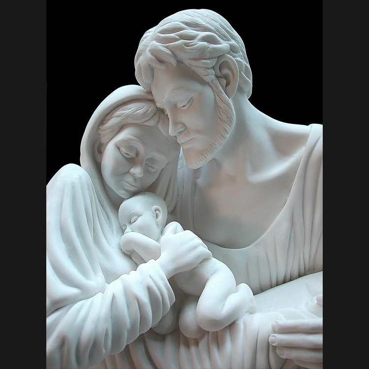 Exploring Mary’s Role Through Evening Hymns