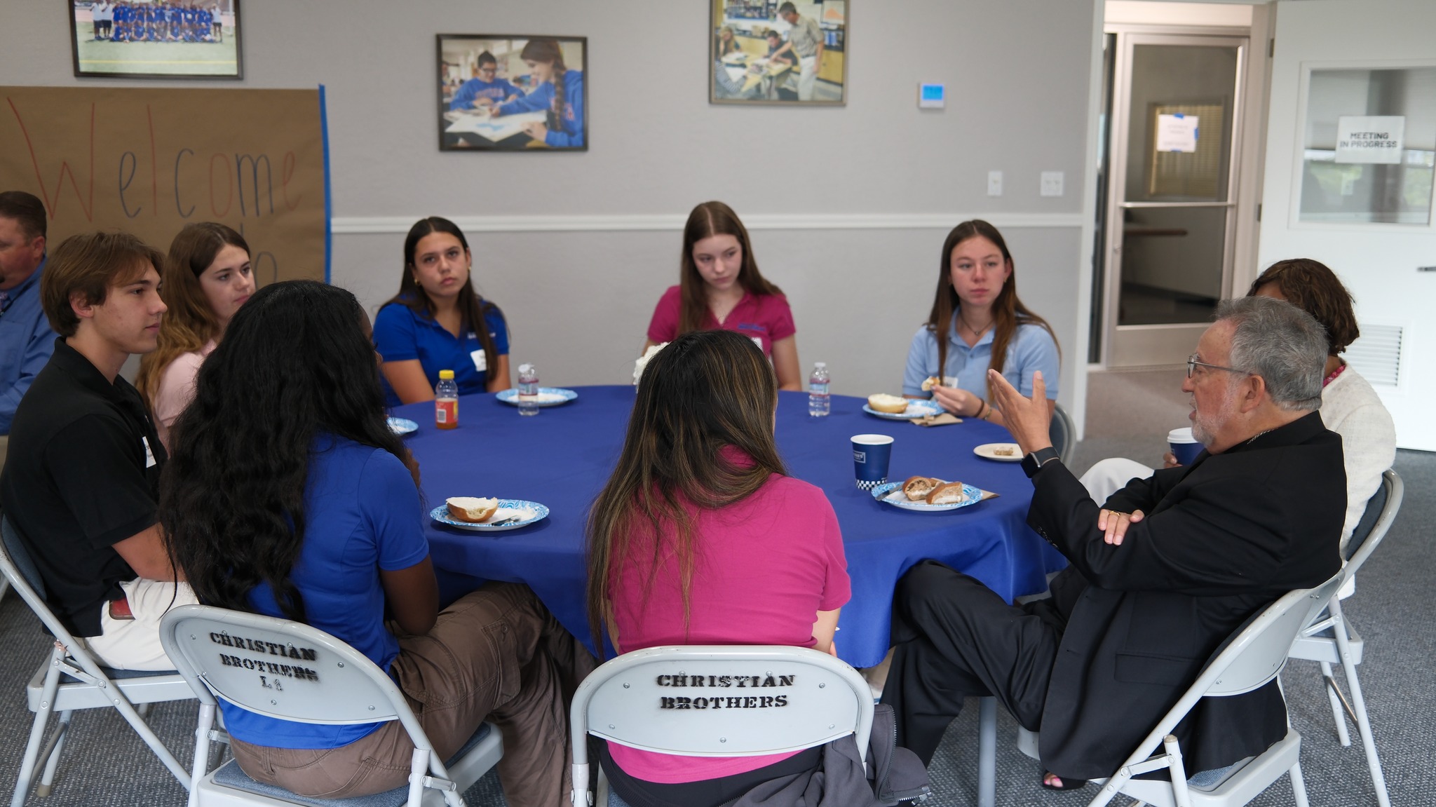 Mass Communication: Jesus ate with sinners